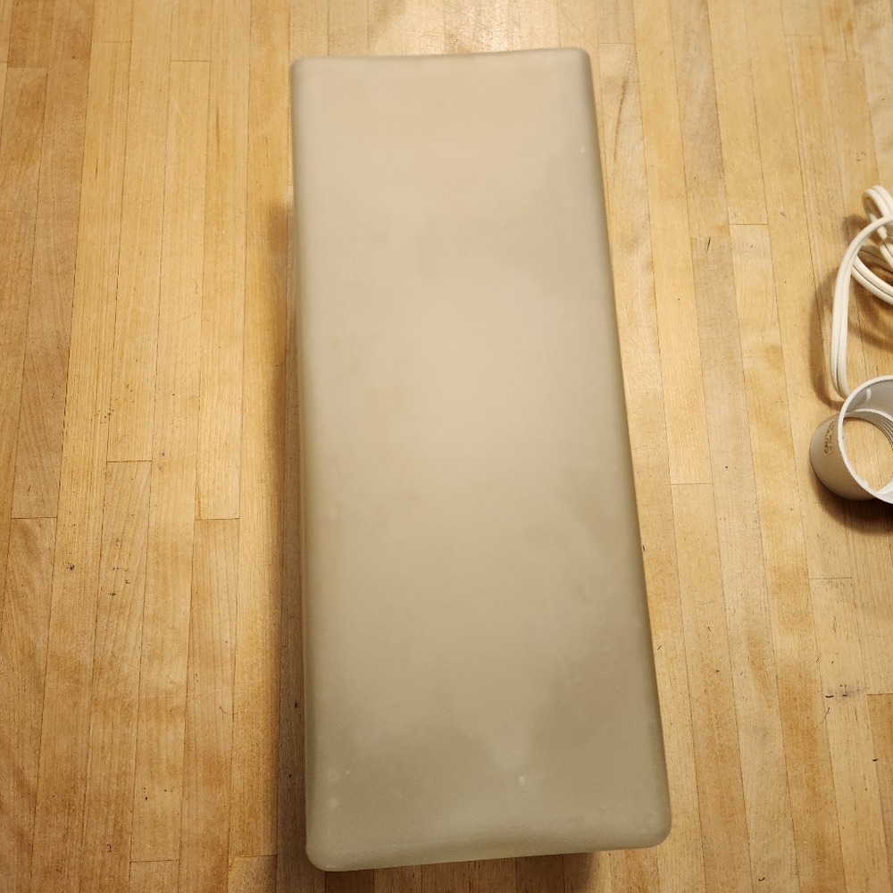 GRONO lamp 11" x 4.5" x 4.5" cool frosted glass simple but strong east light. - Picture 3 of 9